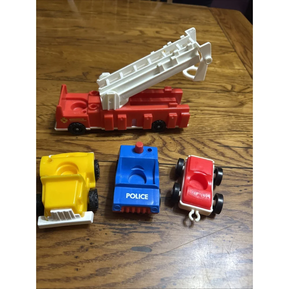 Vintage Fisher Price Little People FireTruck, Boat,police Big Ladder 6 Vehicles